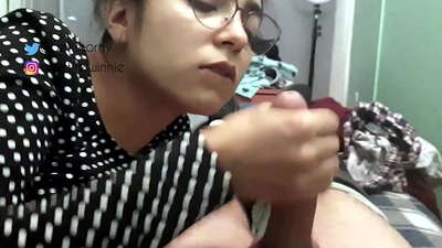 Håndlaget med etterbehandling i hånden - mye melk